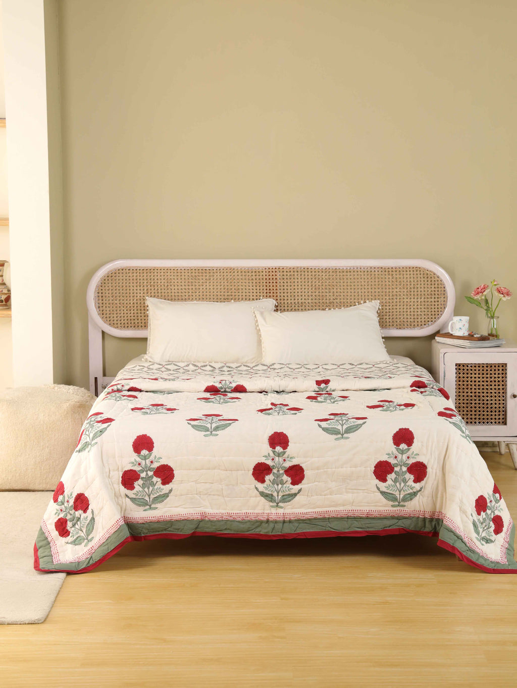 MUGAL POPPY BUTTA HAND BLOCK PRINT REVERSIBLE COTTON QUILT/RAZAI