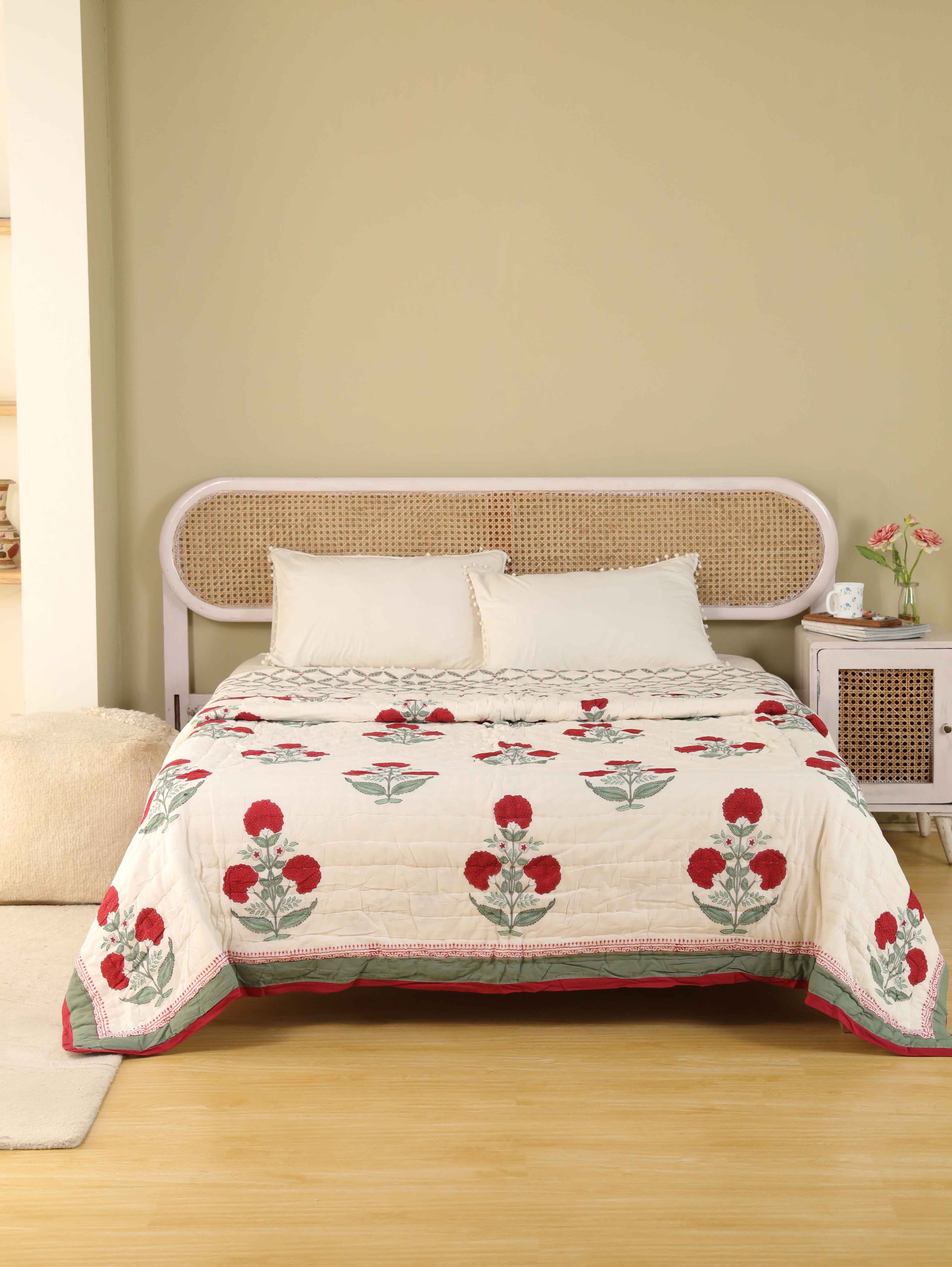 MUGAL POPPY BUTTA HAND BLOCK PRINT REVERSIBLE COTTON QUILT/RAZAI