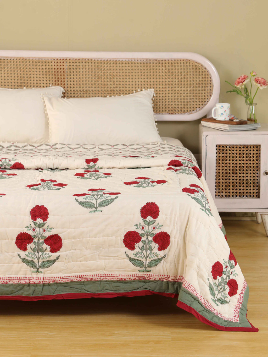 MUGAL POPPY BUTTA HAND BLOCK PRINT REVERSIBLE COTTON QUILT/RAZAI