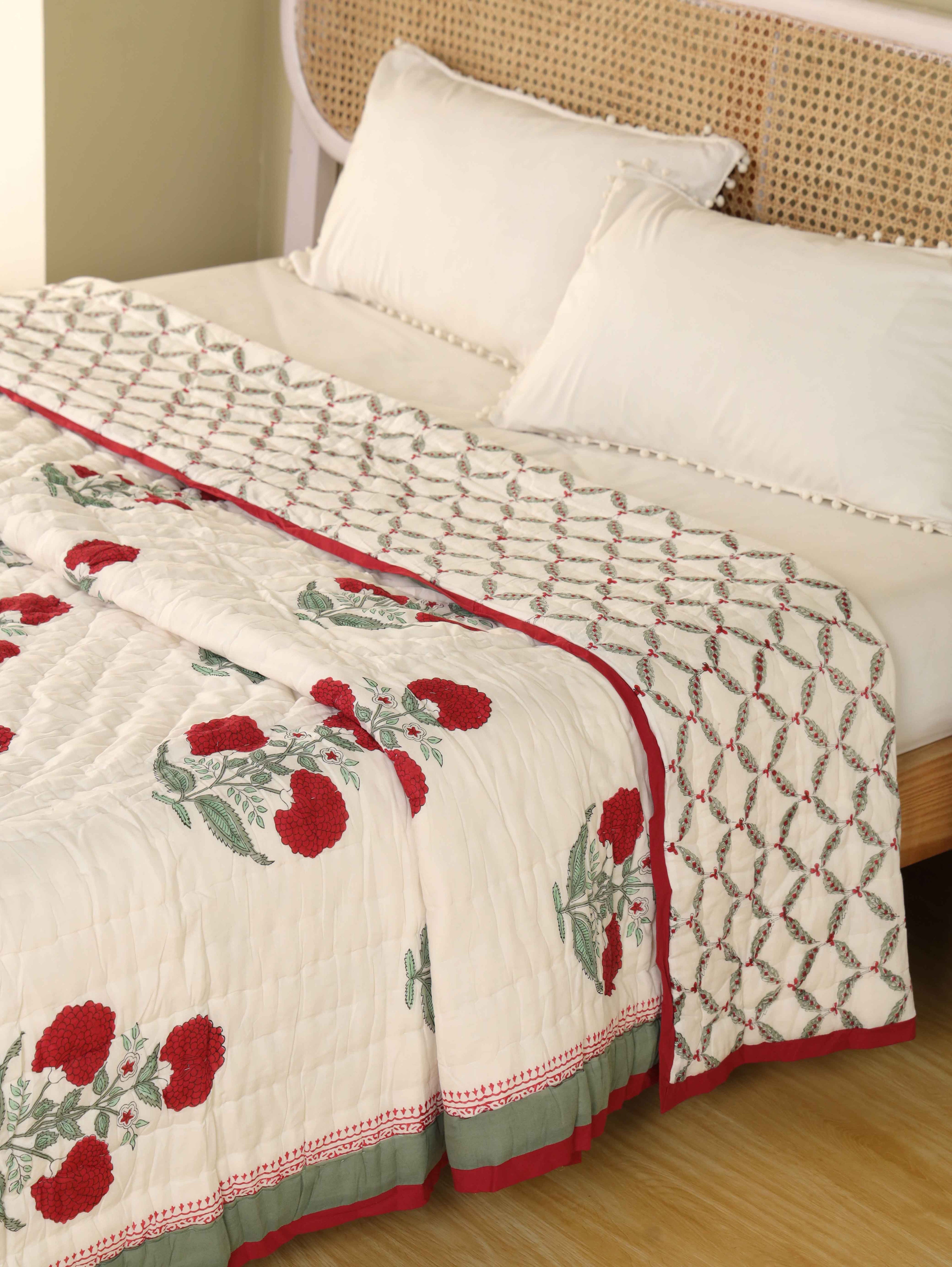 MUGAL POPPY BUTTA HAND BLOCK PRINT REVERSIBLE COTTON QUILT/RAZAI