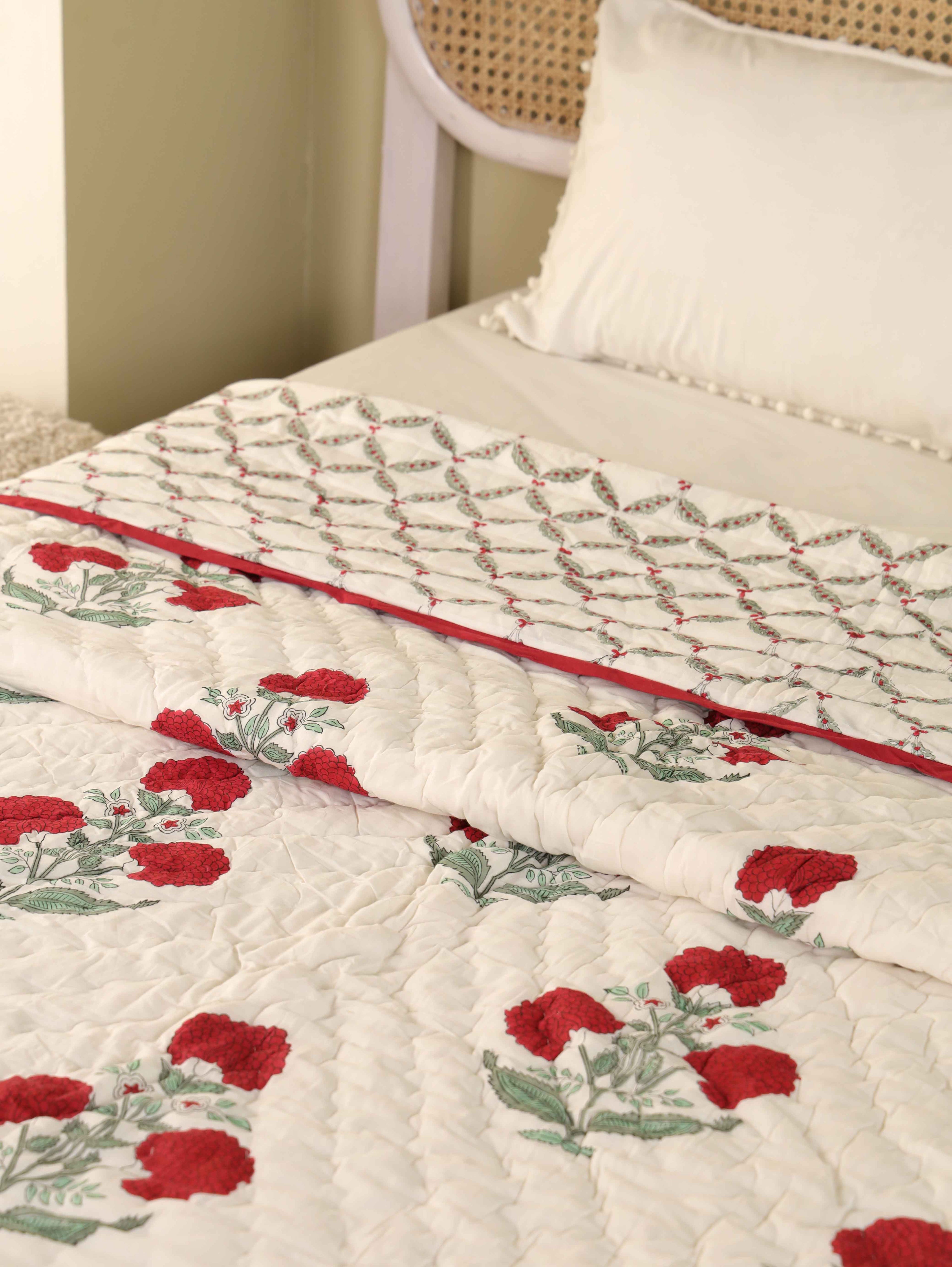MUGAL POPPY BUTTA HAND BLOCK PRINT REVERSIBLE COTTON QUILT/RAZAI