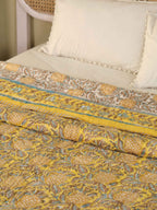 GOLDEN PINEAPPLE HAND BLOCK PRINT REVERSIBLE COTTON QUILT/RAZAI