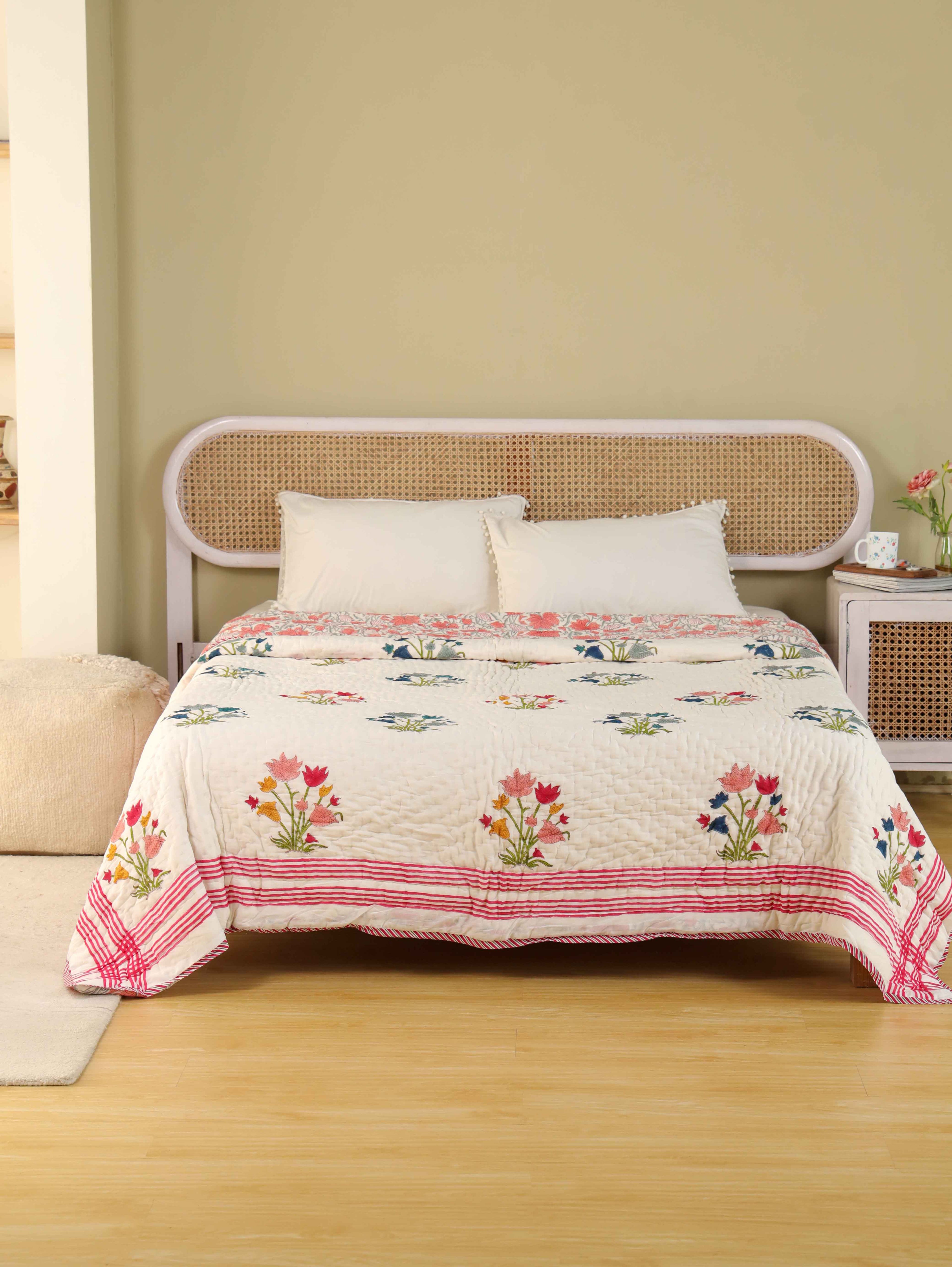 ROYAL MUGAL MOTIF HAND BLOCK PRINT REVERSIBLE COTTON QUILT/RAZAI