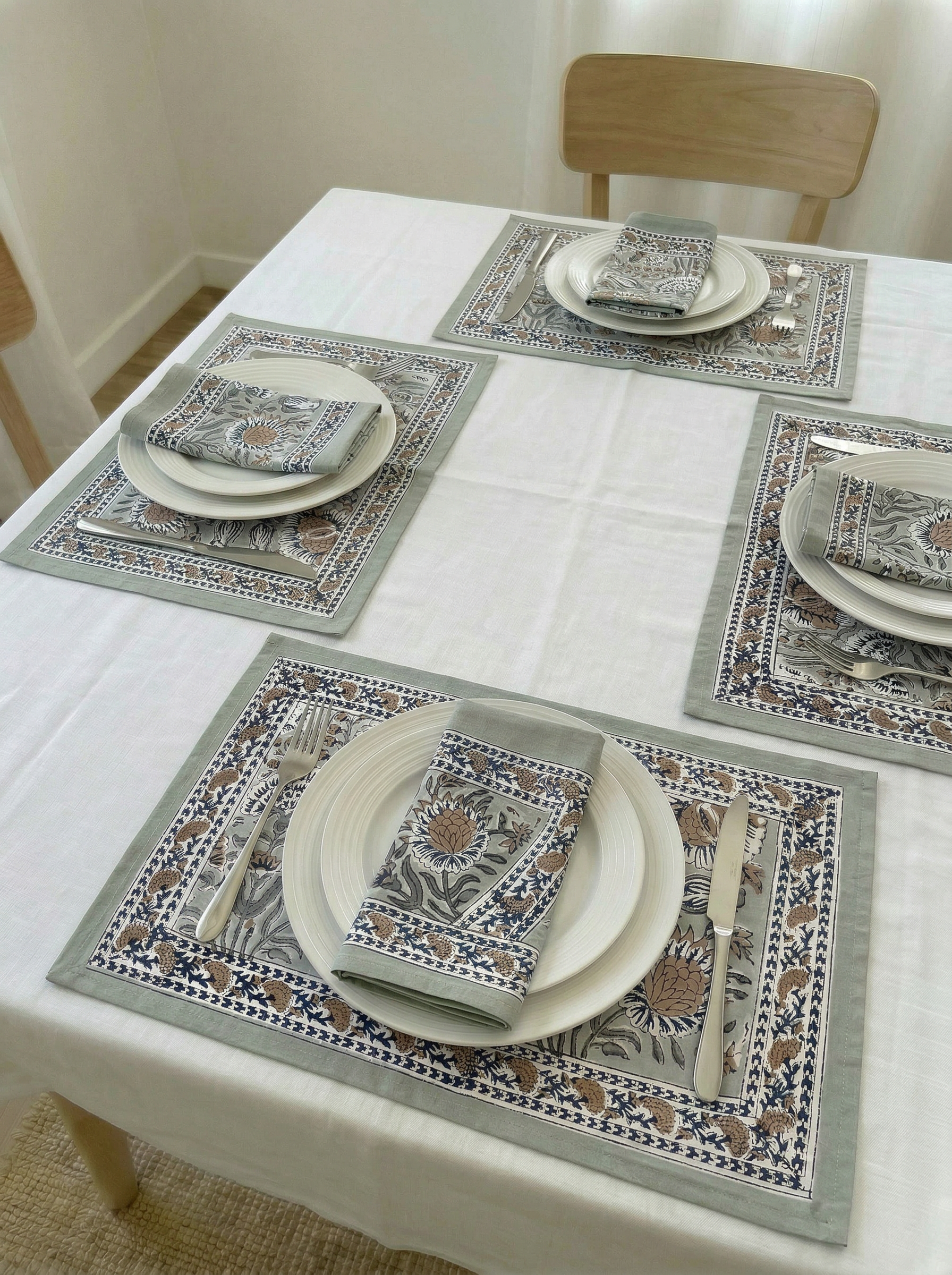 Table Mats & Napkins Set