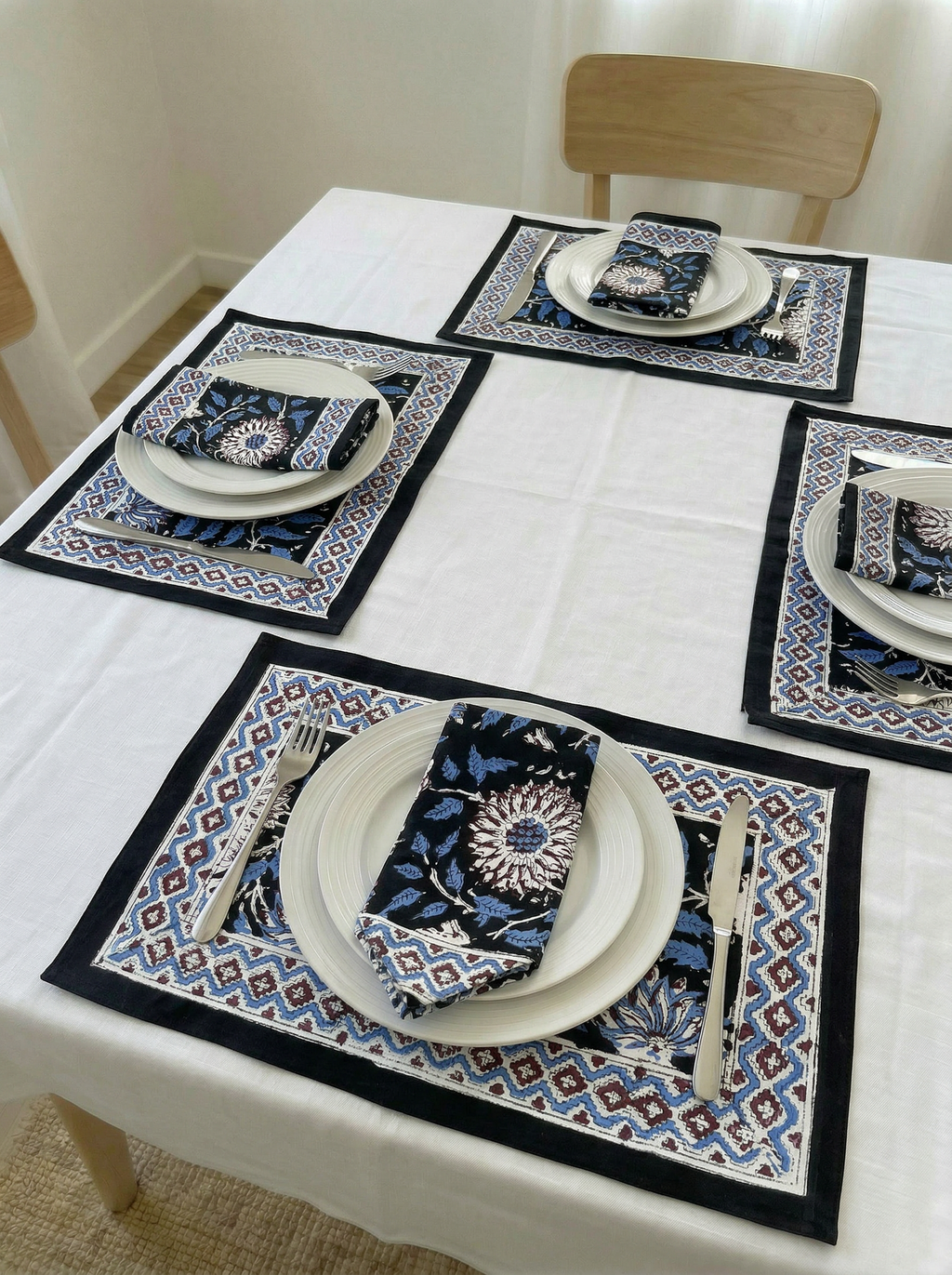 Table Mats & Napkins Set