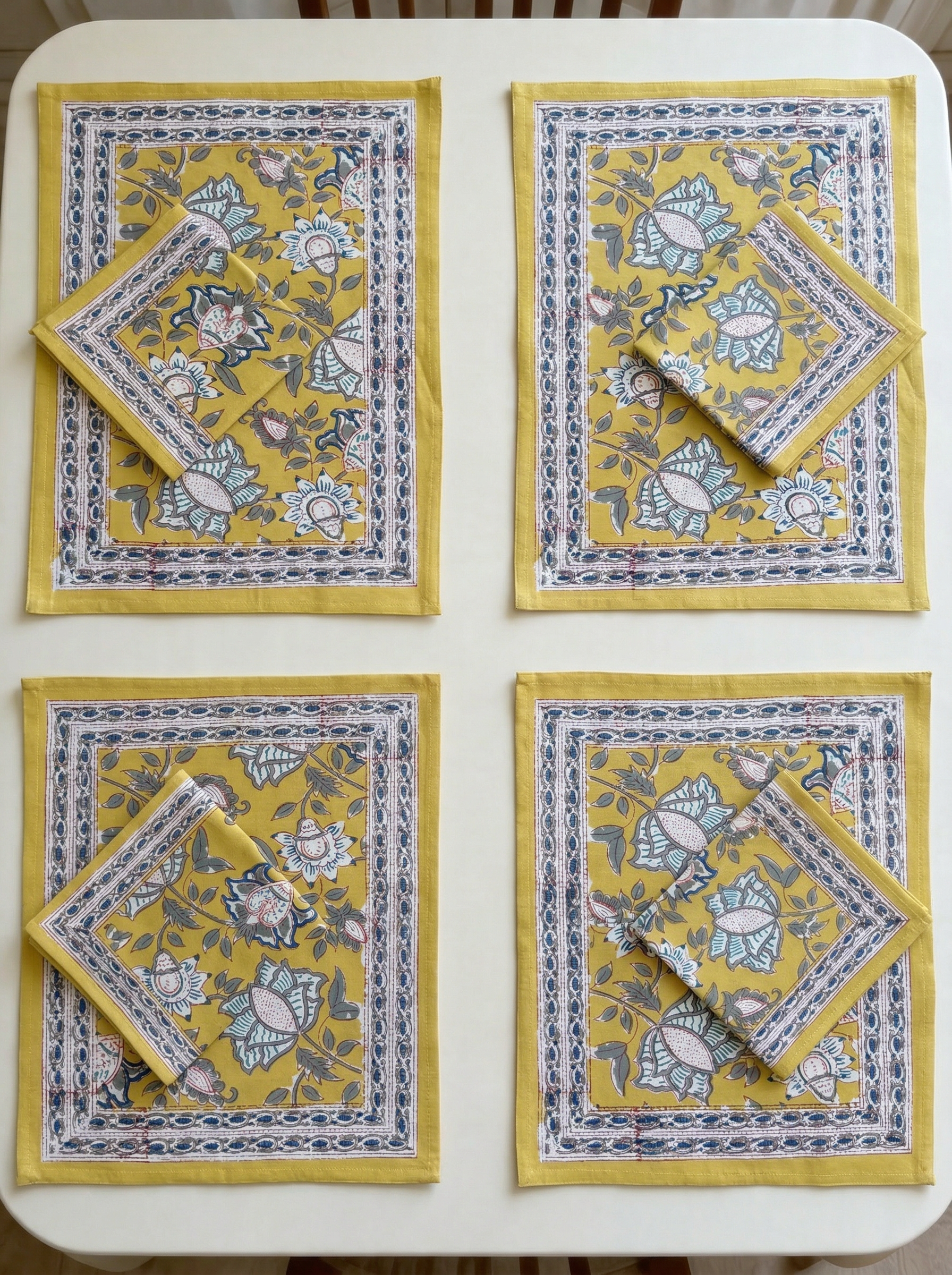 Table Mats & Napkins Set