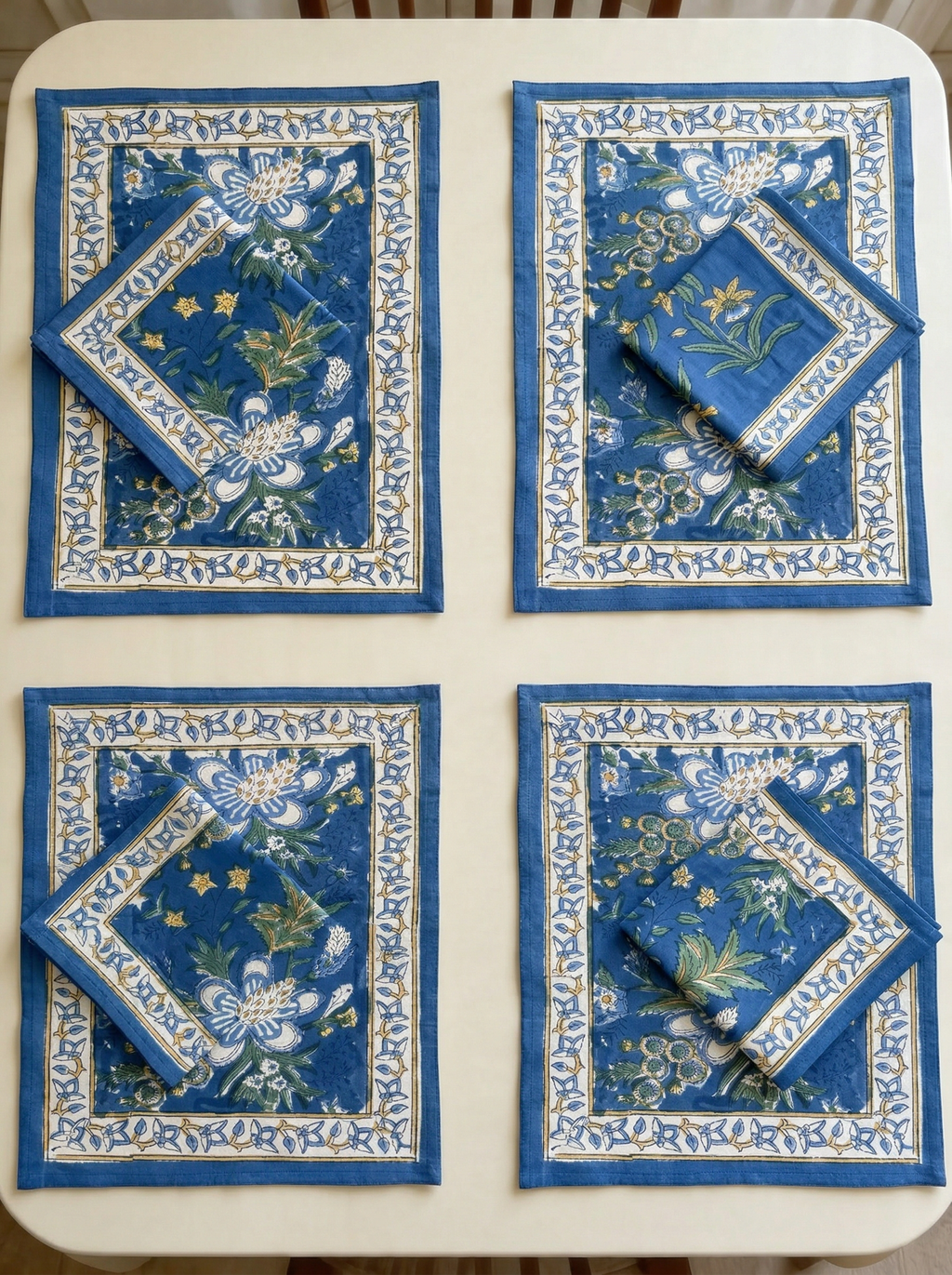 Table Mats & Napkins Set