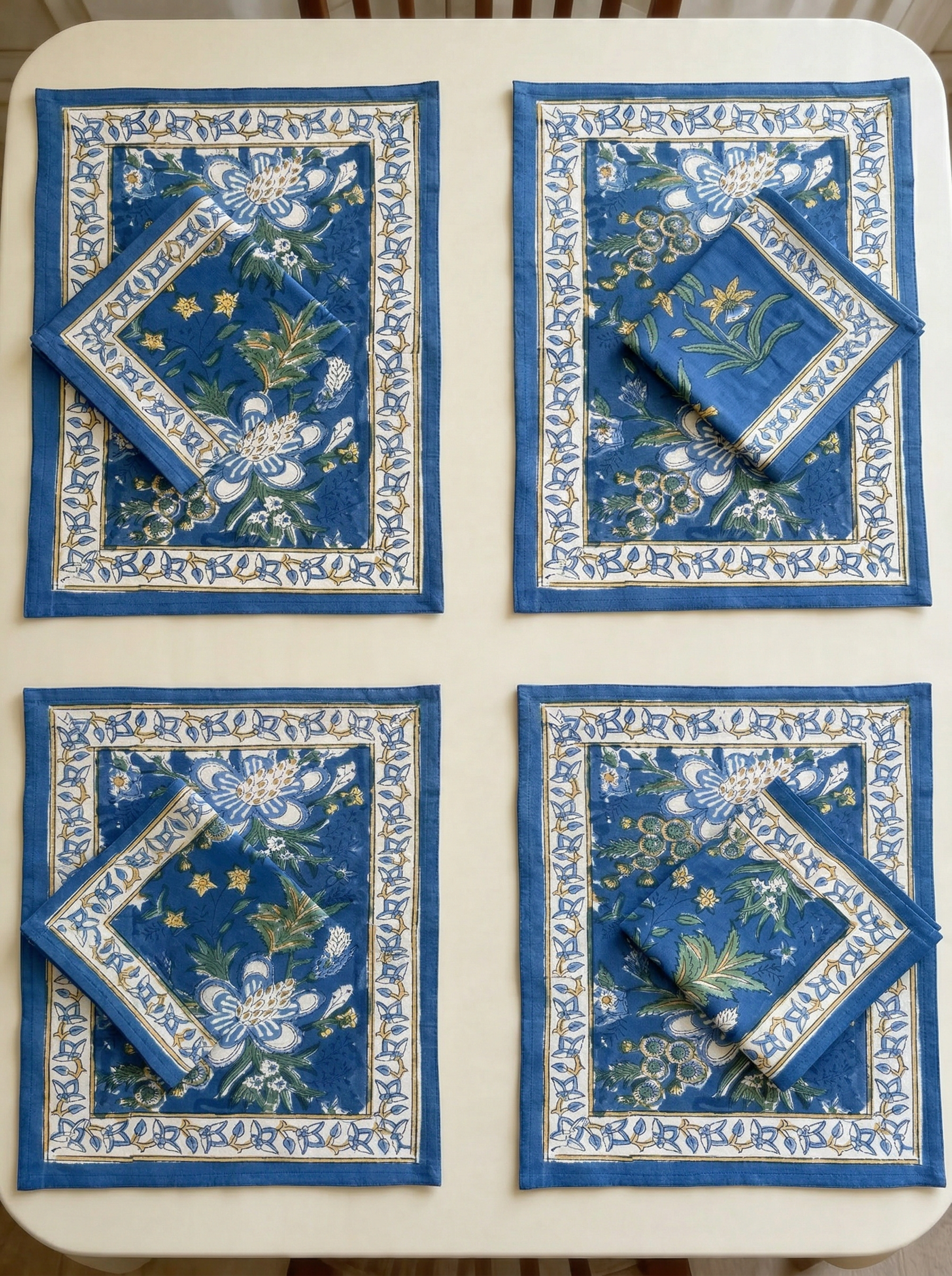 Table Mats & Napkins Set