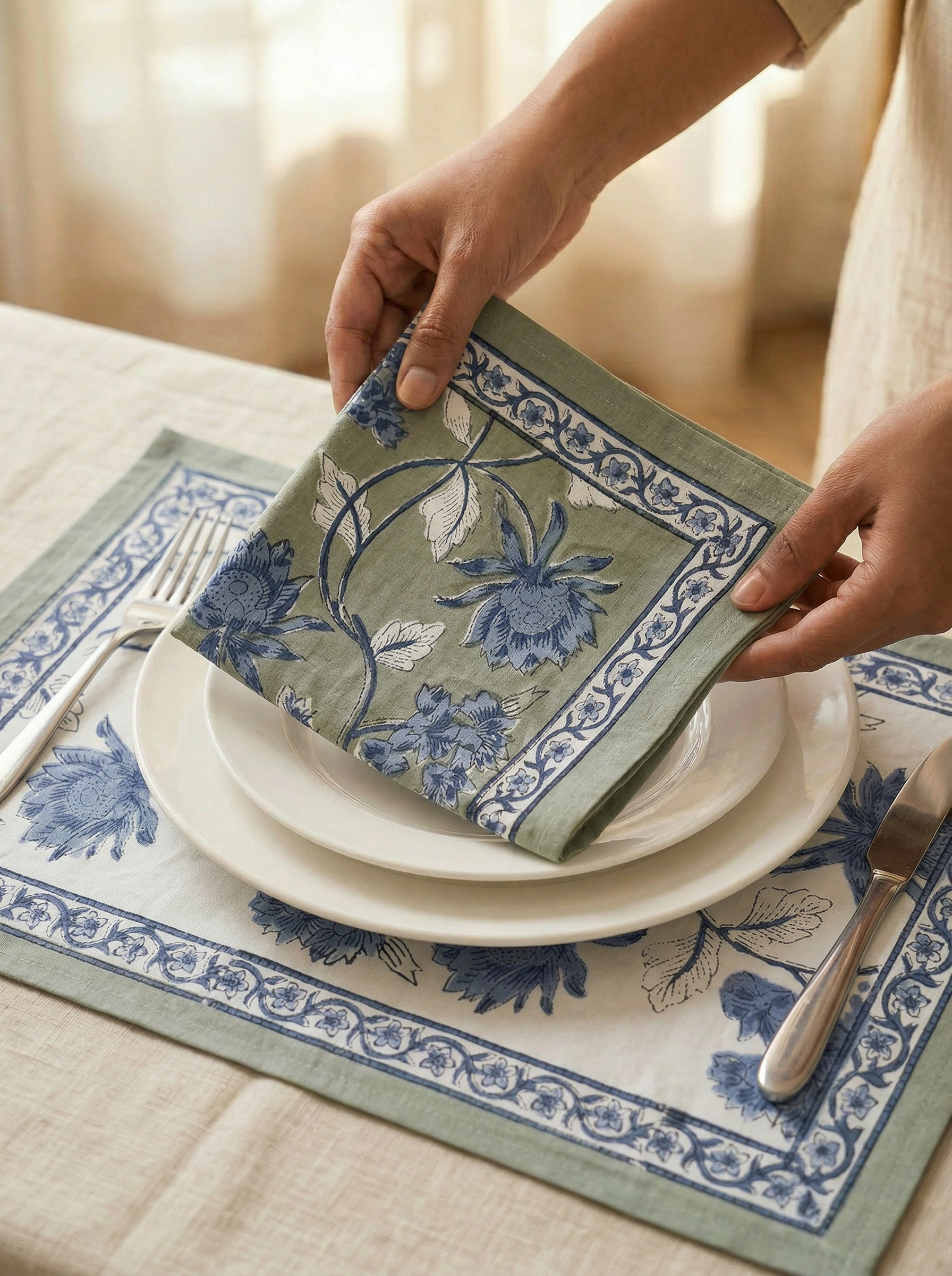 Table Mats & Napkins Set