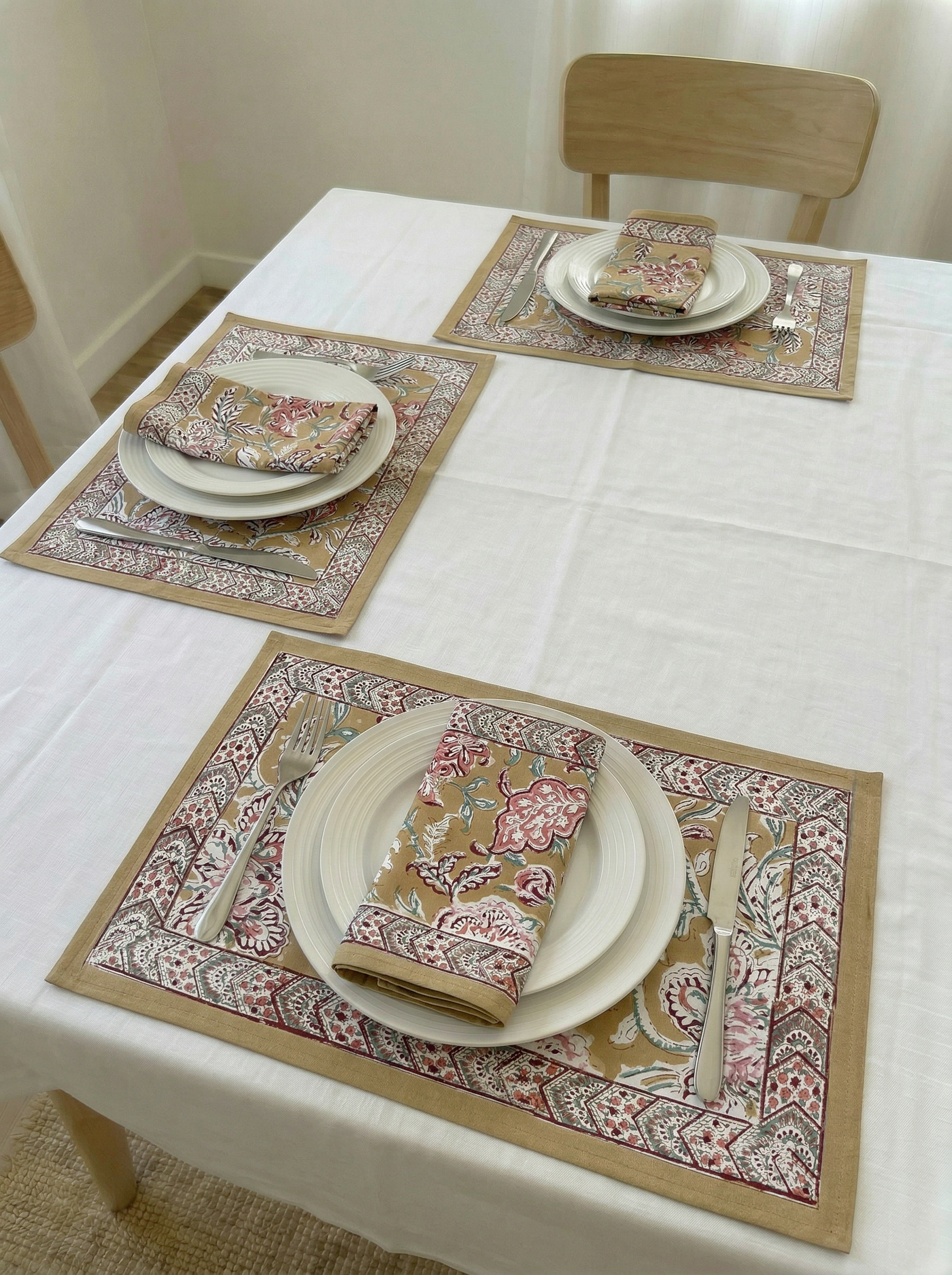 Table Mats & Napkins Set
