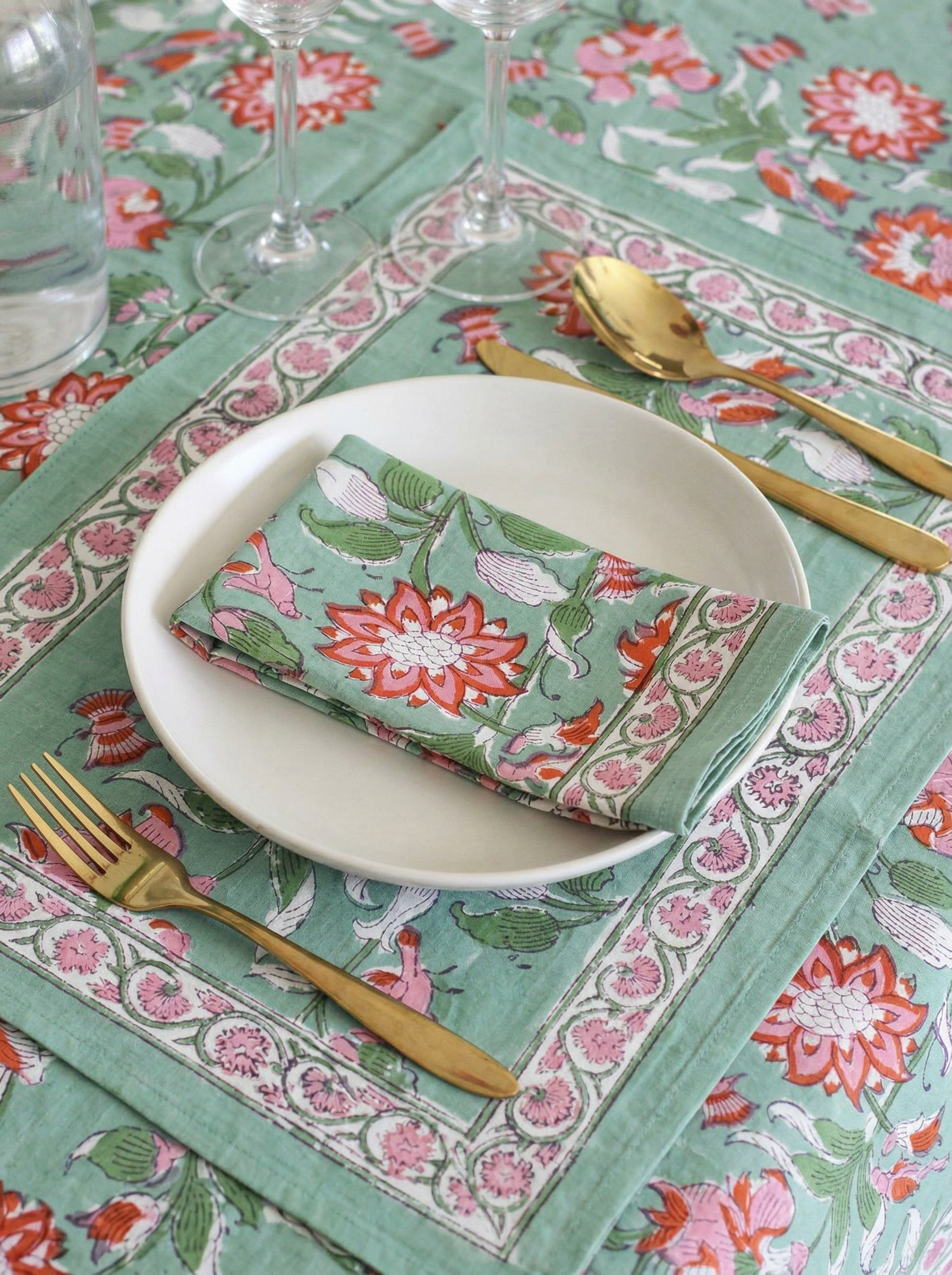 Table Mats & Napkins Set