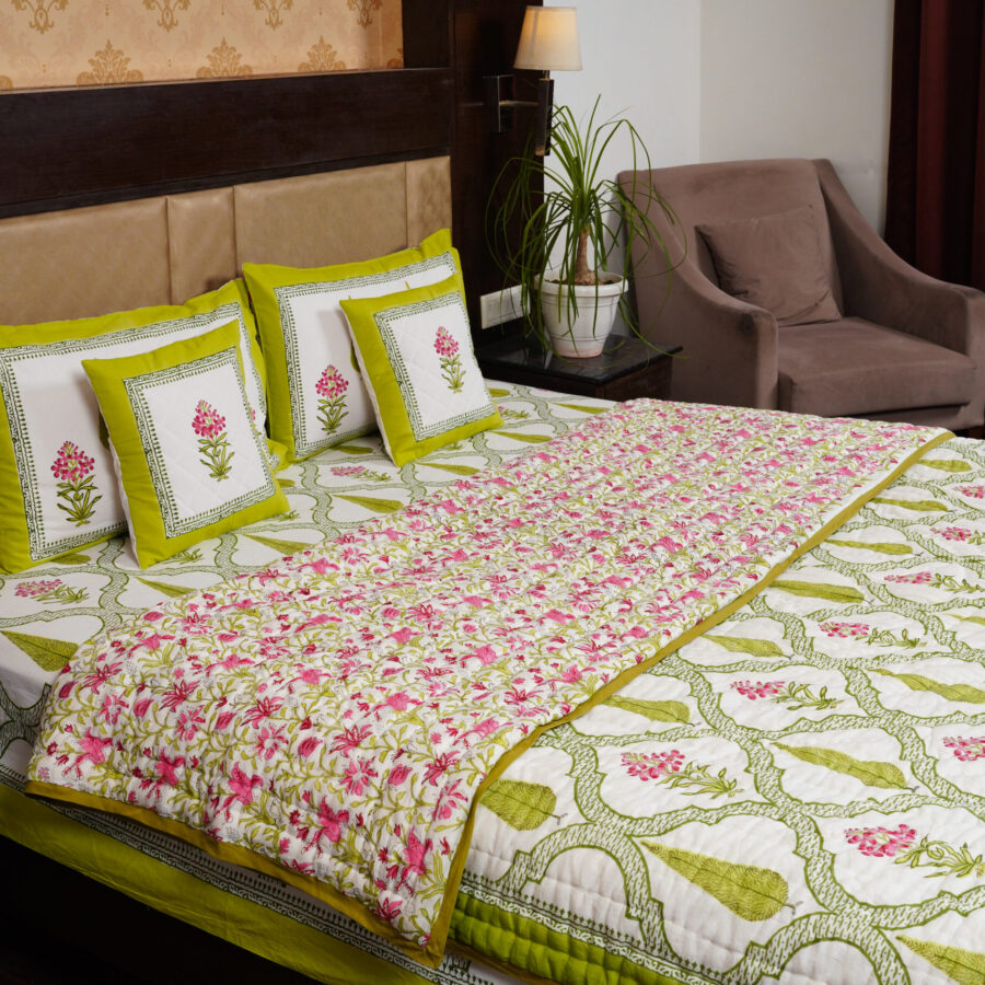 Stunning Mugal Mehrab Jaal Quilt Bedding Set's