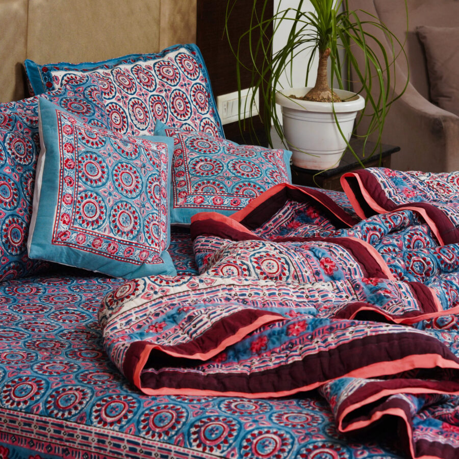 Classic Circle Mehrab Quilt Bedding Set's